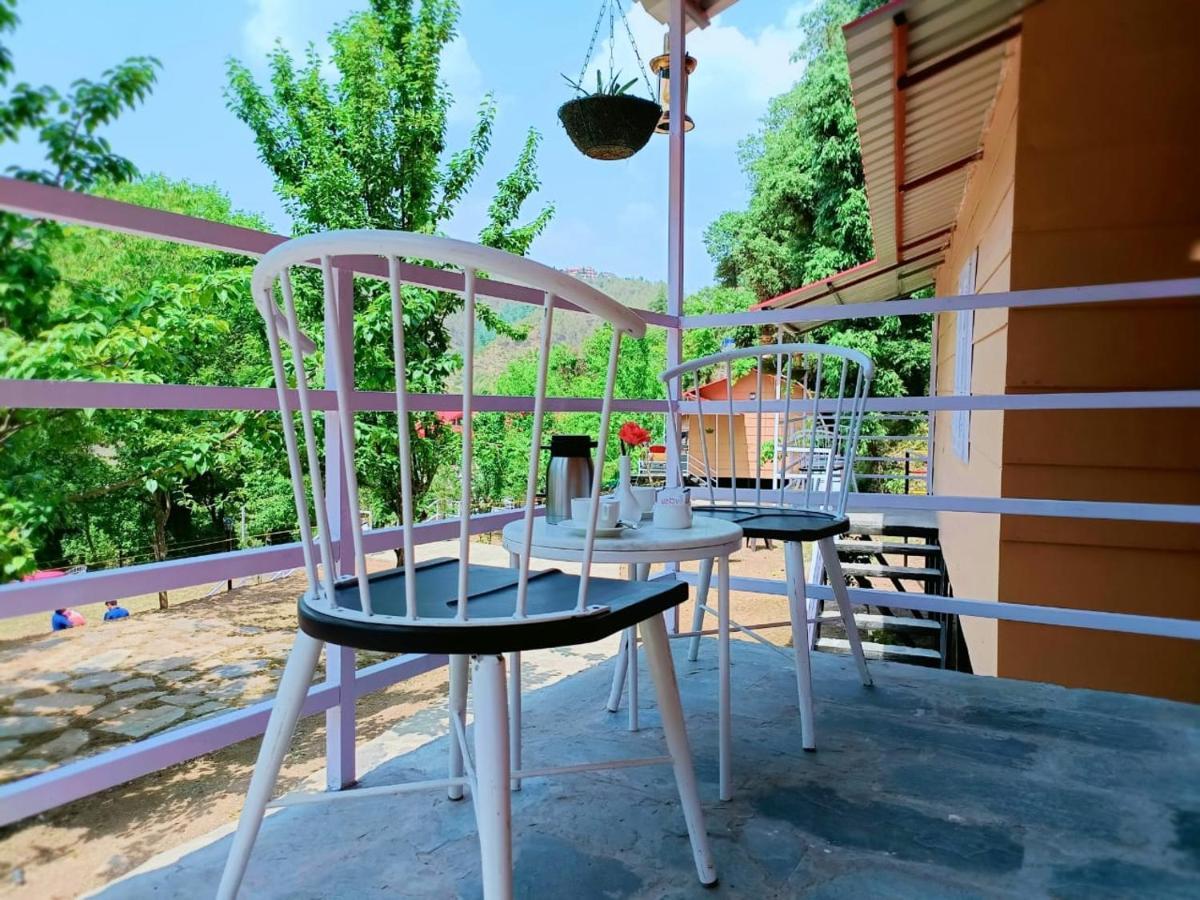 Aaroham Resort Shimla ! Luxury Cottage By Aamod Group Zewnętrze zdjęcie