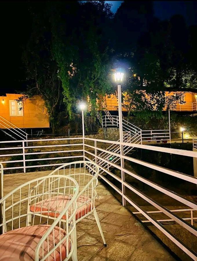 Aaroham Resort Shimla ! Luxury Cottage By Aamod Group Zewnętrze zdjęcie