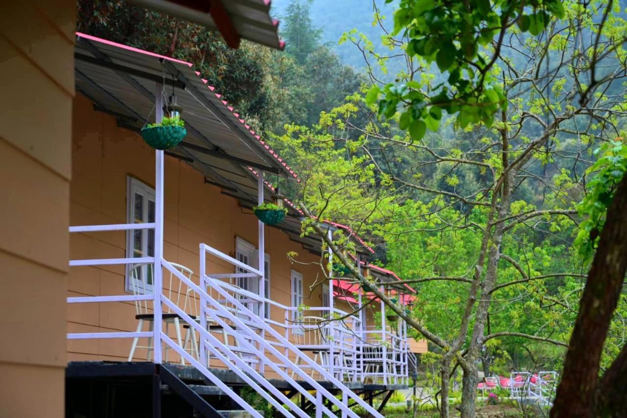 Aaroham Resort Shimla ! Luxury Cottage By Aamod Group Zewnętrze zdjęcie