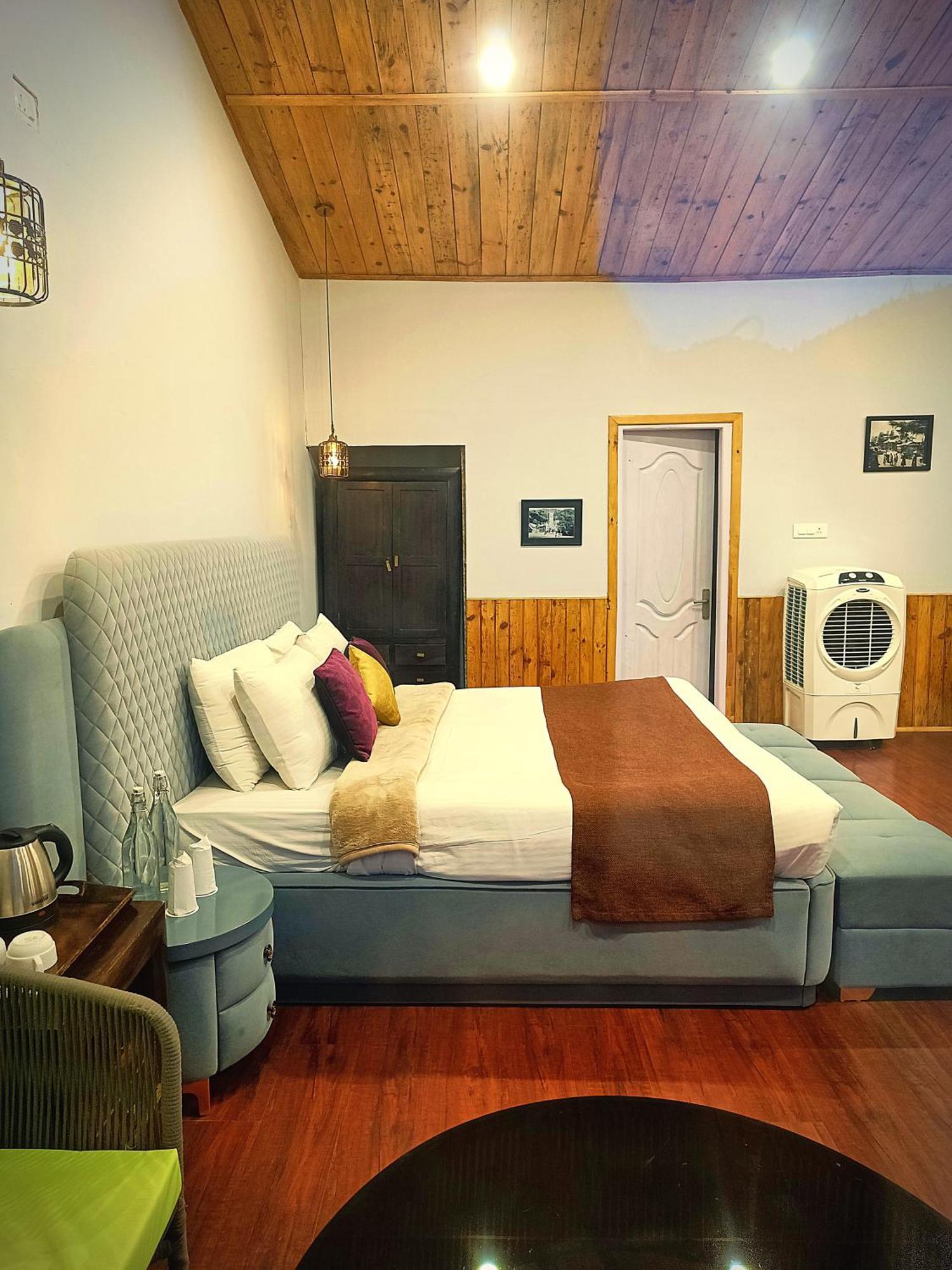 Aaroham Resort Shimla ! Luxury Cottage By Aamod Group Pokój zdjęcie
